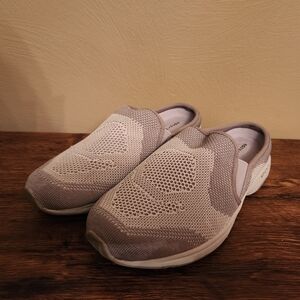 Easy Spirit Gray Slide On Shoe Size 8.5W